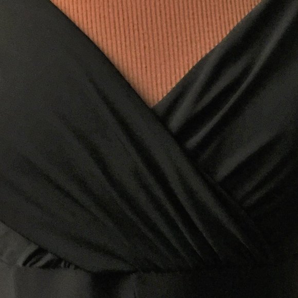 JONES NEW YORK Crossed Bodice Fit & Flare Dress - Picture 4 of 11